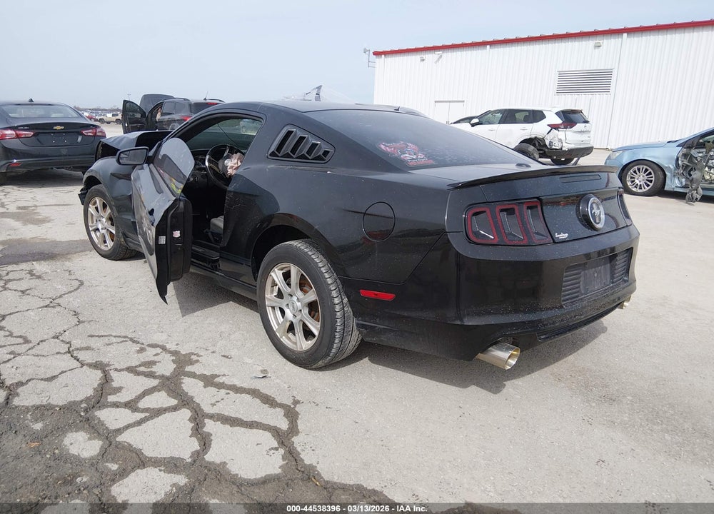 2013 FORD MUSTANG V6 PREMIUM VIN: 1ZVBP8AM7D5239667