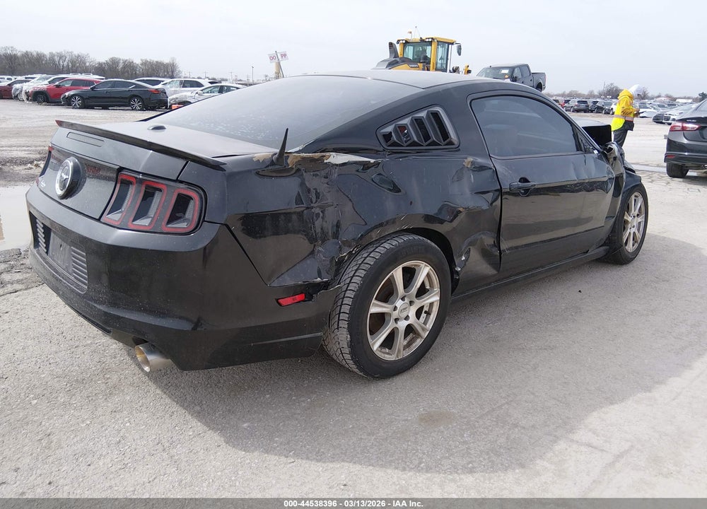 2013 FORD MUSTANG V6 PREMIUM VIN: 1ZVBP8AM7D5239667