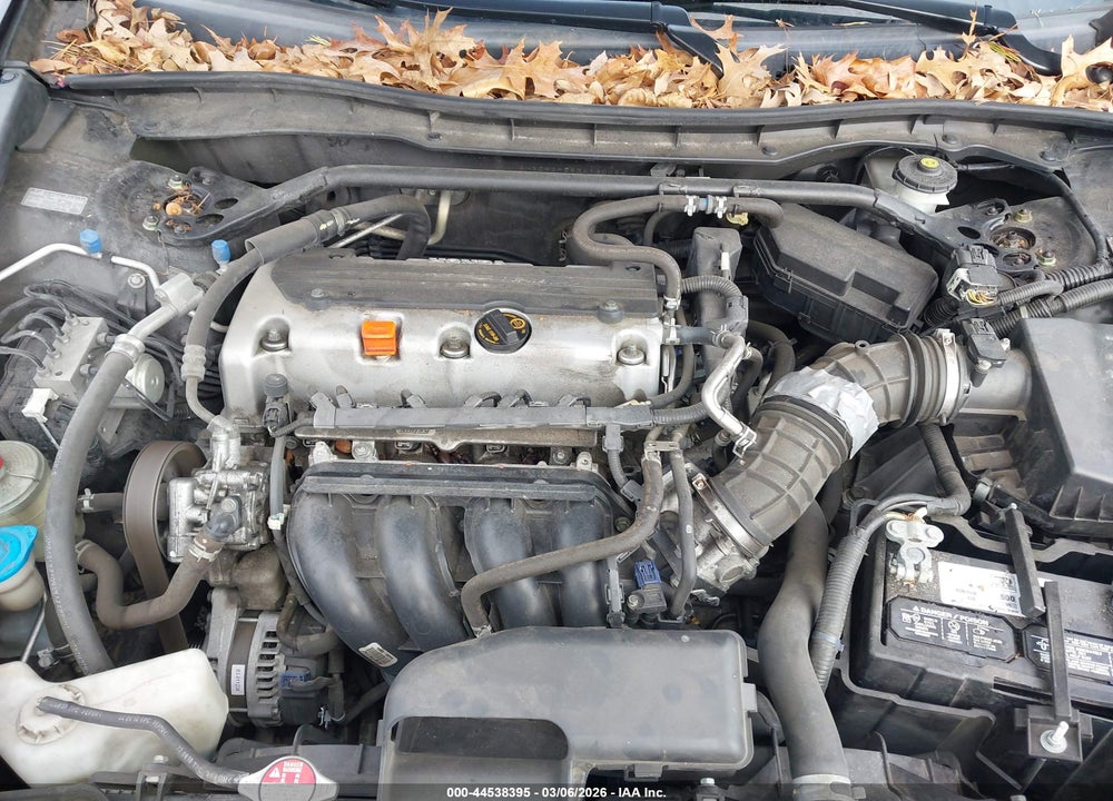 2011 HONDA ACCORD 2.4 EX-L VIN: 1HGCP2F88BA130088
