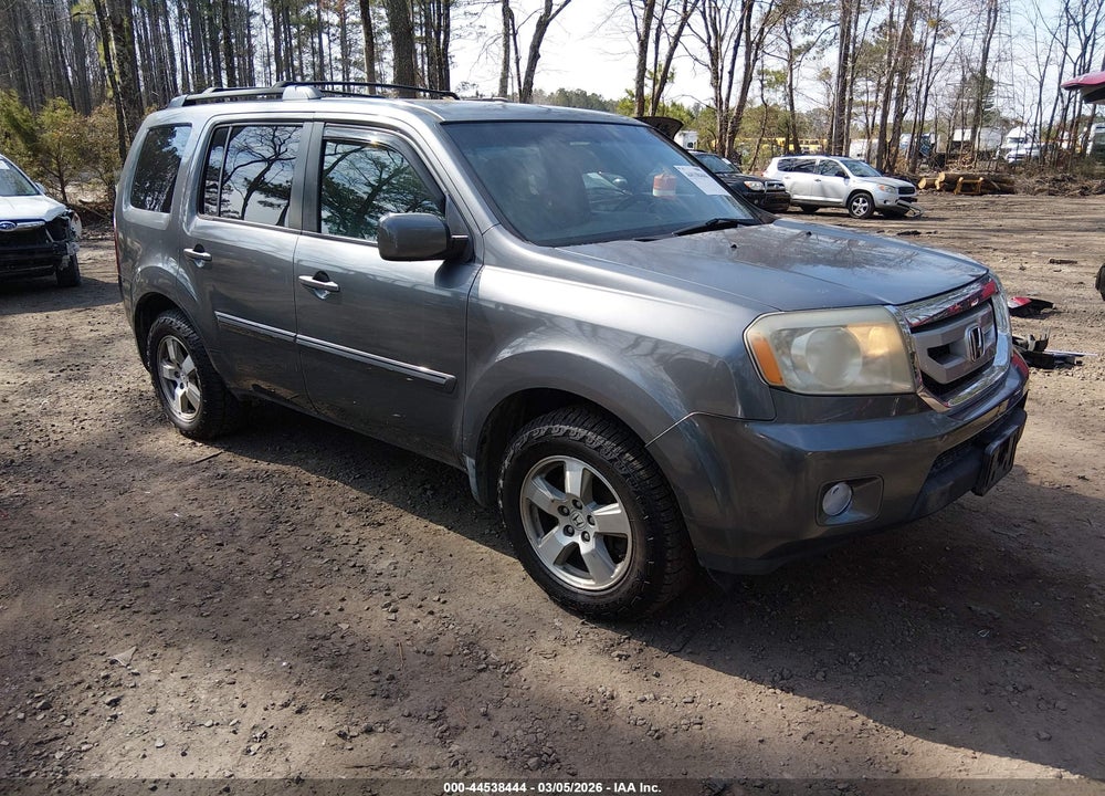 2010 HONDA PILOT EX VIN: 5FNYF4H41AB037304