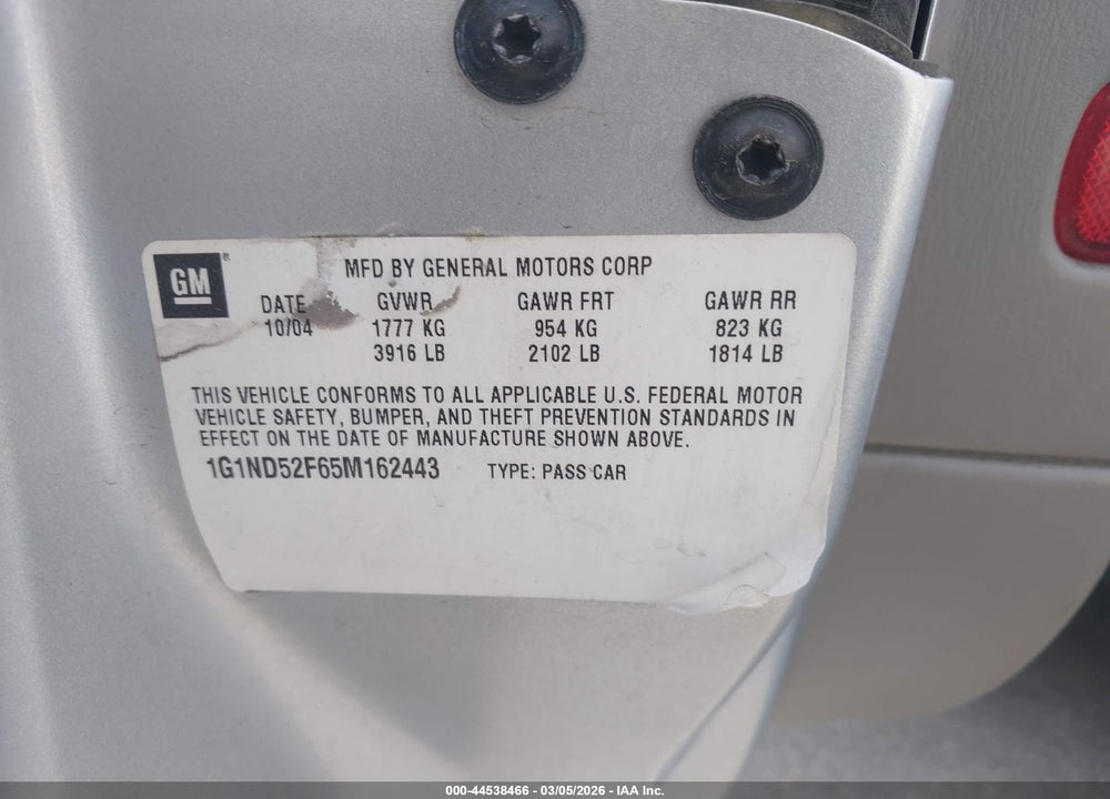 2005 CHEVROLET CLASSIC VIN: 1G1ND52F65M162443