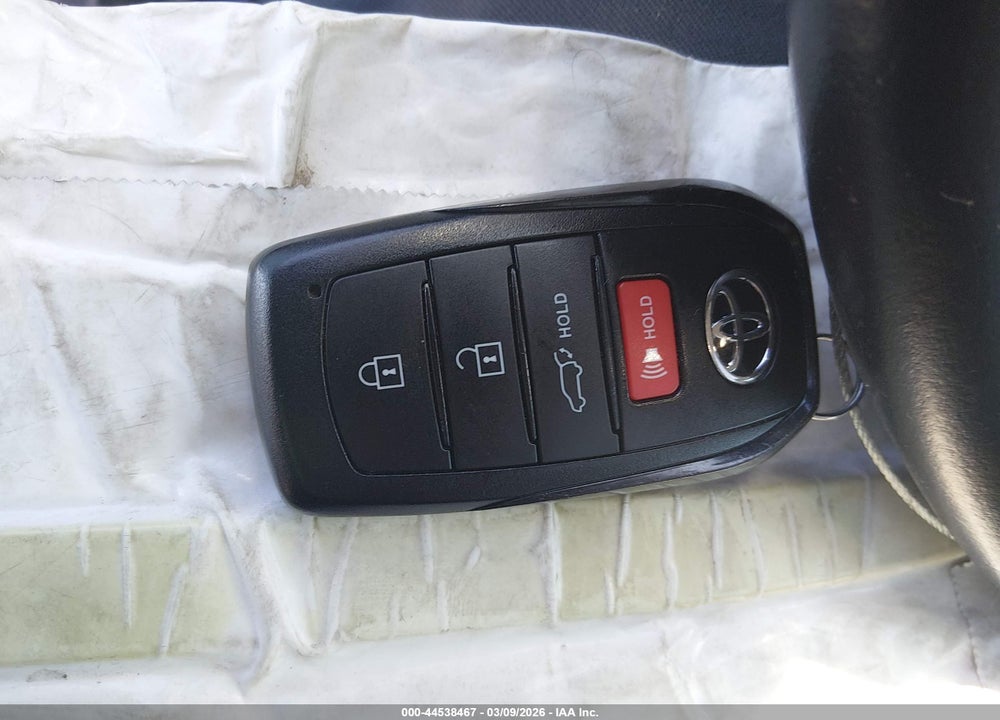 2022 TOYOTA COROLLA CROSS XLE VIN: 7MUDAAAG2NV028828