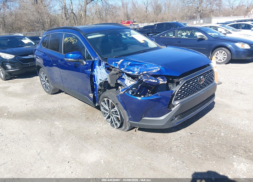 2022 TOYOTA COROLLA CROSS XLE VIN: 7MUDAAAG2NV028828
