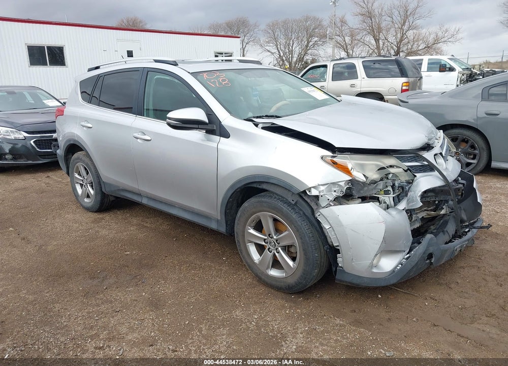 2015 TOYOTA RAV4 XLE VIN: 2T3WFREV4FW181870