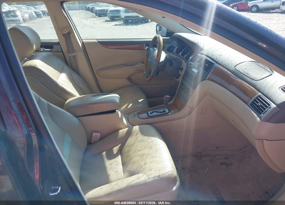 2005 LEXUS ES 330 VIN: JTHBA30G655122570