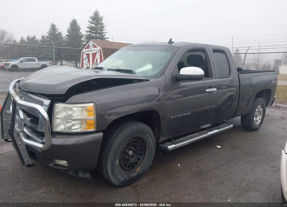 2011 CHEVROLET SILVERADO 1500 LT VIN: 1GCVKSE29BZ204395