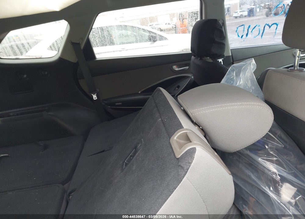 2017 HYUNDAI SANTA FE SE VIN: KM8SM4HF2HU175685