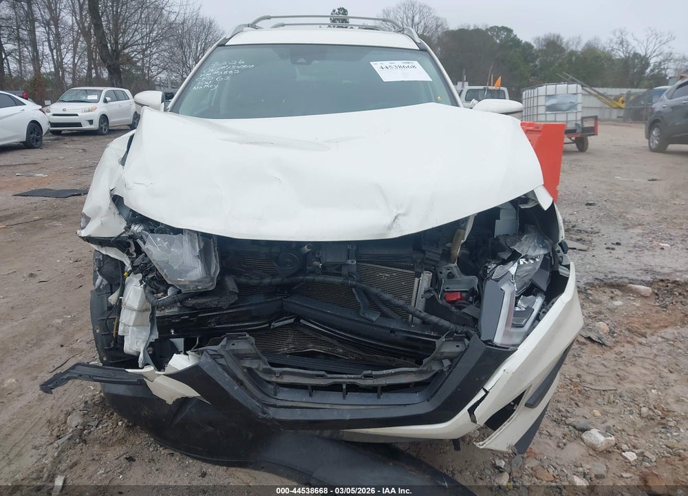 2019 NISSAN ROGUE SV VIN: JN8AT2MV7KW400882
