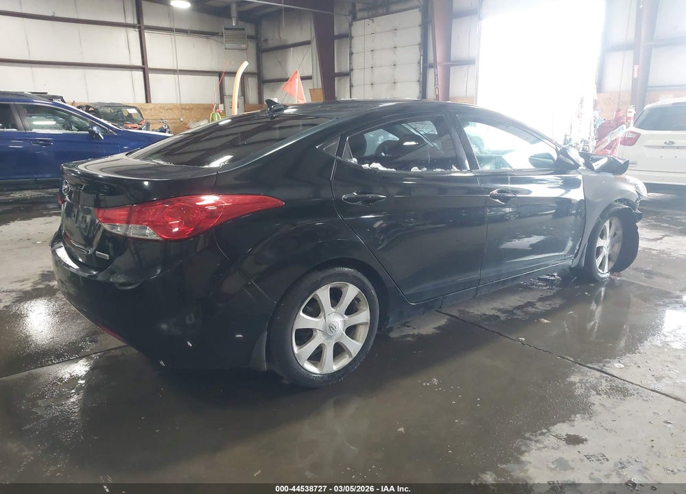 2013 HYUNDAI ELANTRA LIMITED VIN: KMHDH4AE4DU704045