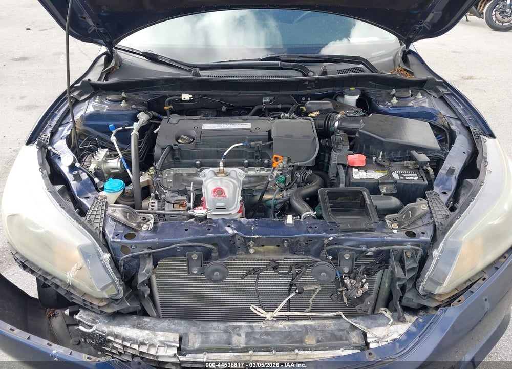 2015 HONDA ACCORD LX VIN: 1HGCR2F33FA268707