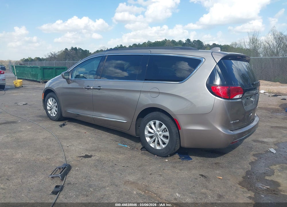 2017 CHRYSLER PACIFICA TOURING-L VIN: 2C4RC1BG1HR610229
