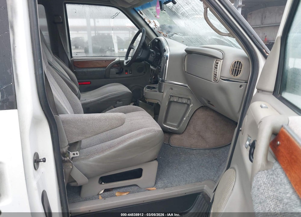 1999 CHEVROLET ASTRO VIN: 1GNDM19W9XB162041