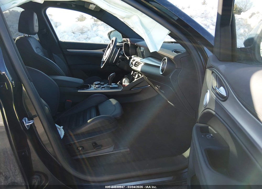 2024 ALFA ROMEO STELVIO COMPETIZIONE AWD VIN: ZASPAKBN8R7D76747
