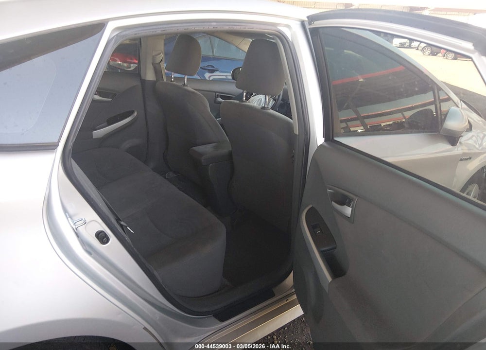 2011 TOYOTA PRIUS TWO VIN: JTDKN3DU7B0276140