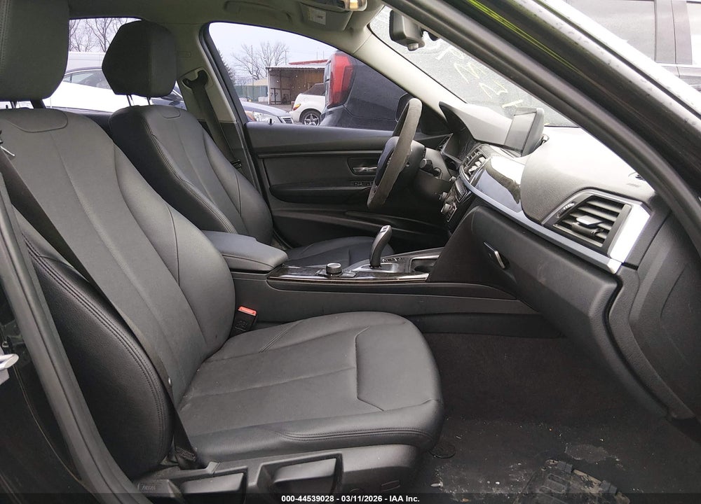 2017 BMW 320I VIN: WBA8E1G33HNU18459