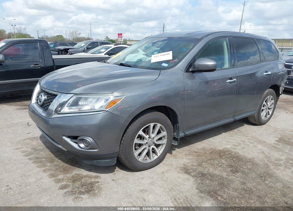 2015 NISSAN PATHFINDER S VIN: 5N1AR2MM3FC623599