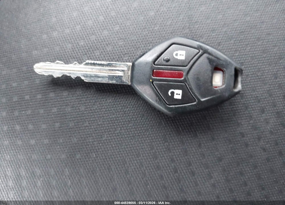 2015 MITSUBISHI OUTLANDER SPORT ES VIN: 4A4AP3AU2FE008544