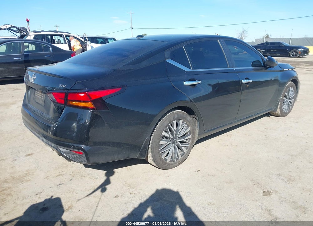 2024 NISSAN ALTIMA SV FWD VIN: 1N4BL4DV9RN404112