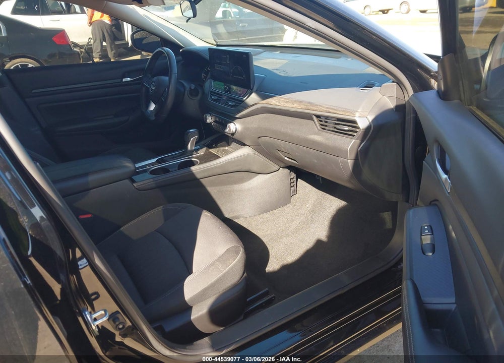 2024 NISSAN ALTIMA SV FWD VIN: 1N4BL4DV9RN404112
