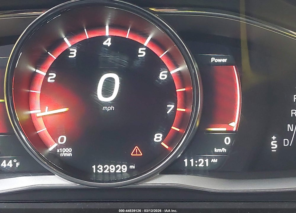 2017 VOLVO XC60 T5 INSCRIPTION VIN: YV440MRU7H2024372