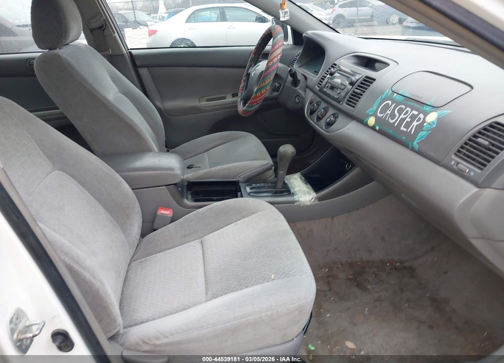 2004 TOYOTA CAMRY LE VIN: 4T1BE32KX4U354077