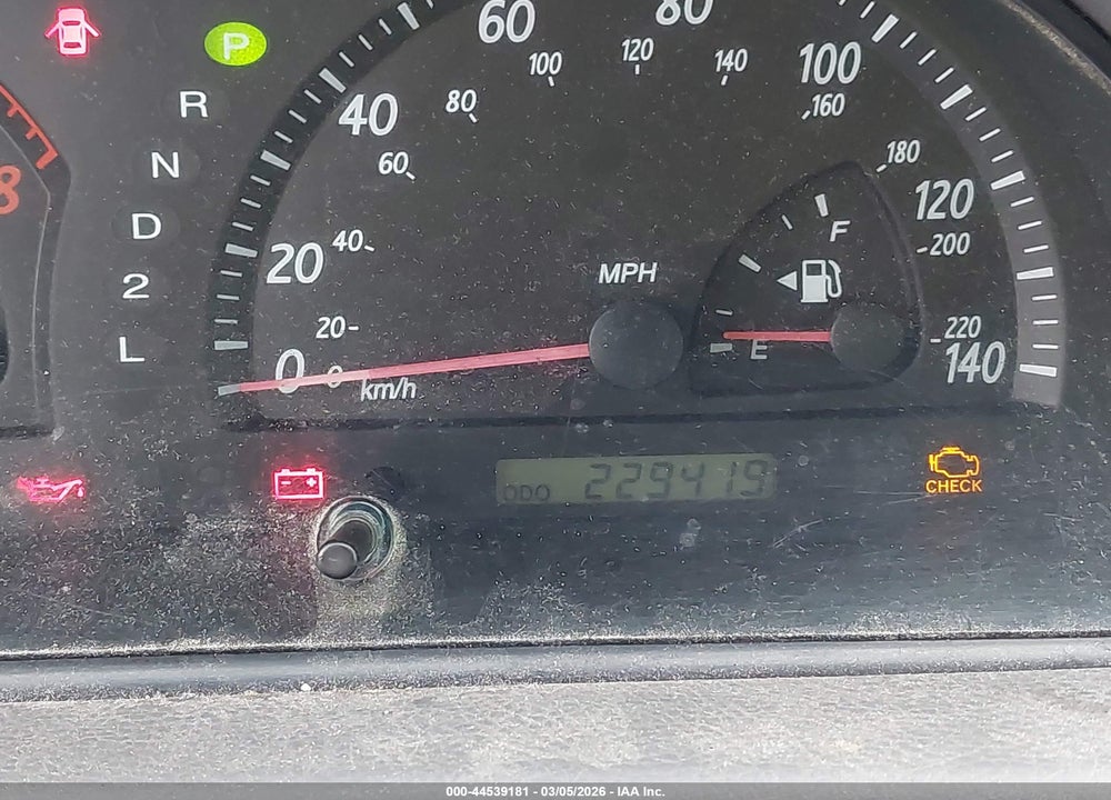 2004 TOYOTA CAMRY LE VIN: 4T1BE32KX4U354077