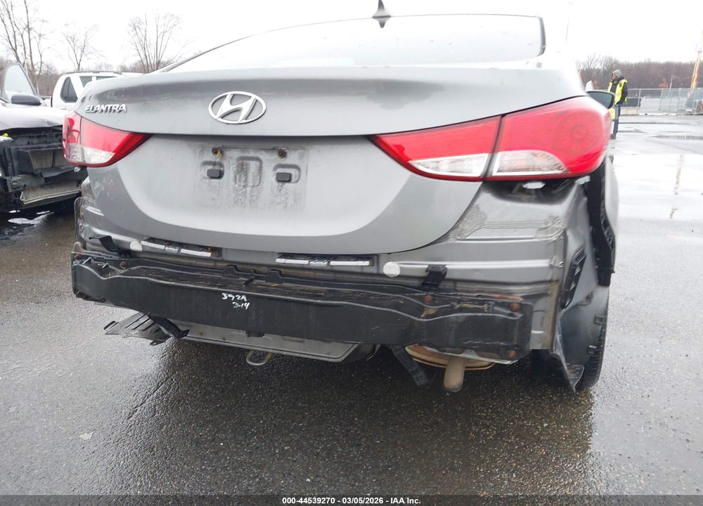 2013 HYUNDAI ELANTRA GLS VIN: 5NPDH4AE9DH313083