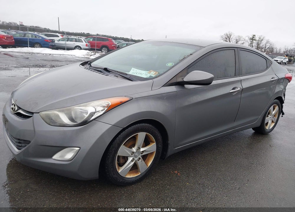 2013 HYUNDAI ELANTRA GLS VIN: 5NPDH4AE9DH313083