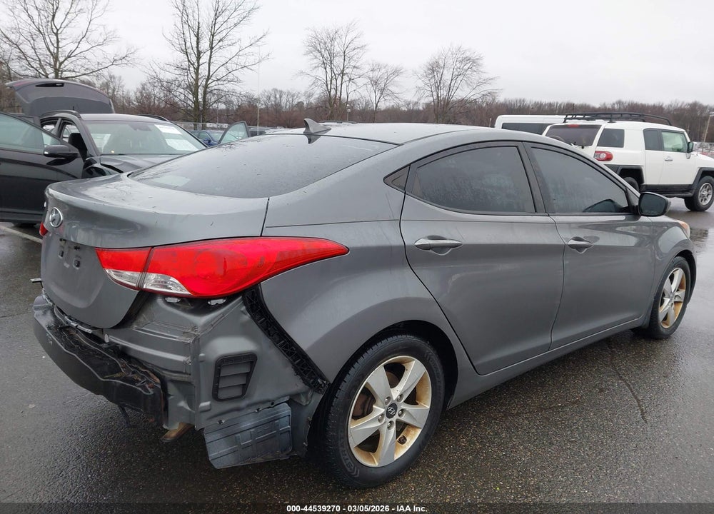2013 HYUNDAI ELANTRA GLS VIN: 5NPDH4AE9DH313083