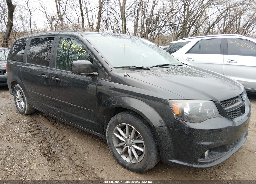 2014 DODGE GRAND CARAVAN R/T VIN: 2C4RDGEG9ER385680