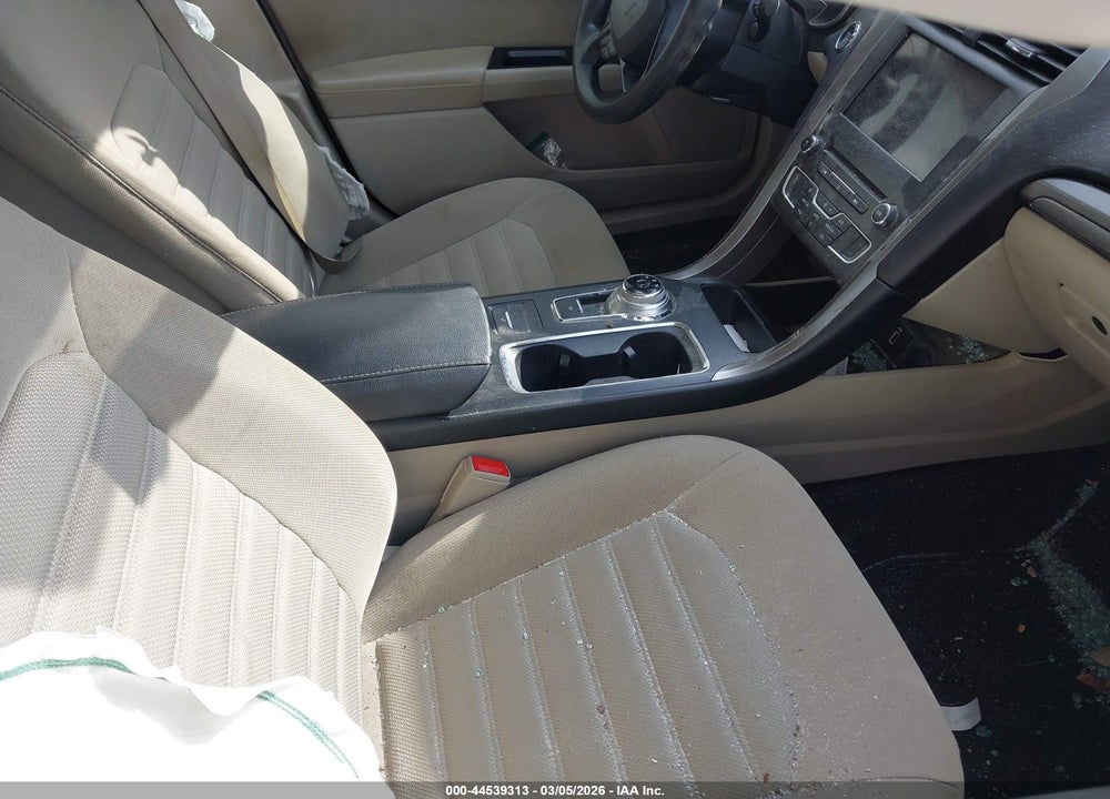 2017 FORD FUSION SE VIN: 3FA6P0H74HR108369