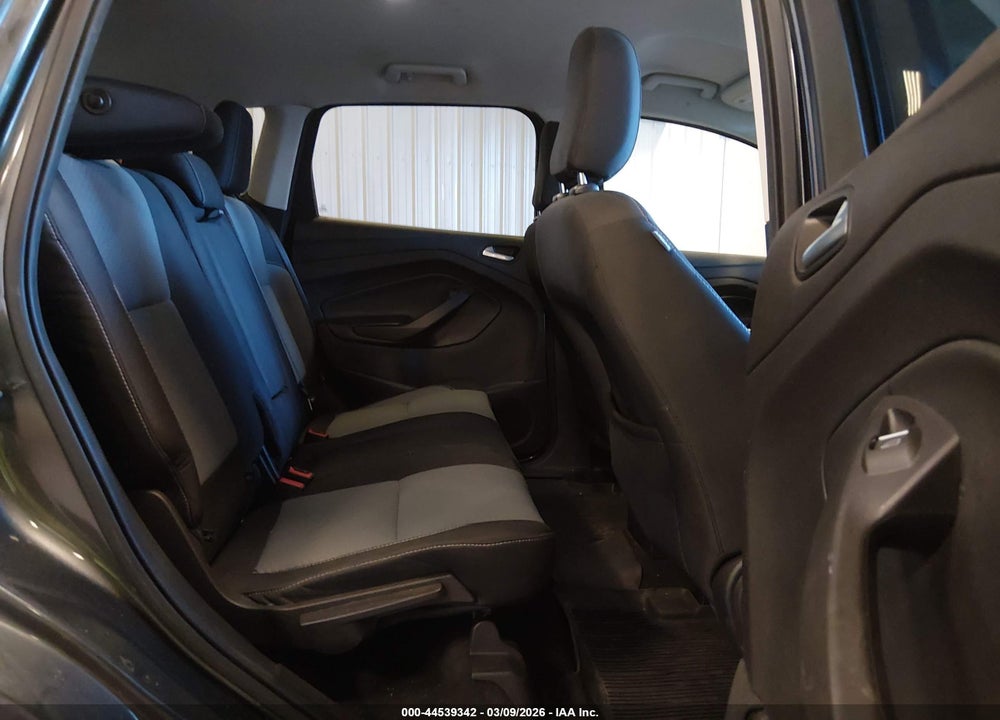 2019 FORD ESCAPE SE VIN: 1FMCU9GD5KUA52536