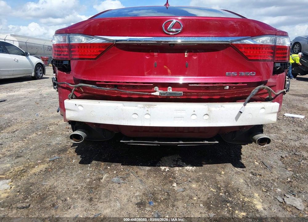 2015 LEXUS ES 350 VIN: JTHBK1GG8F2210692