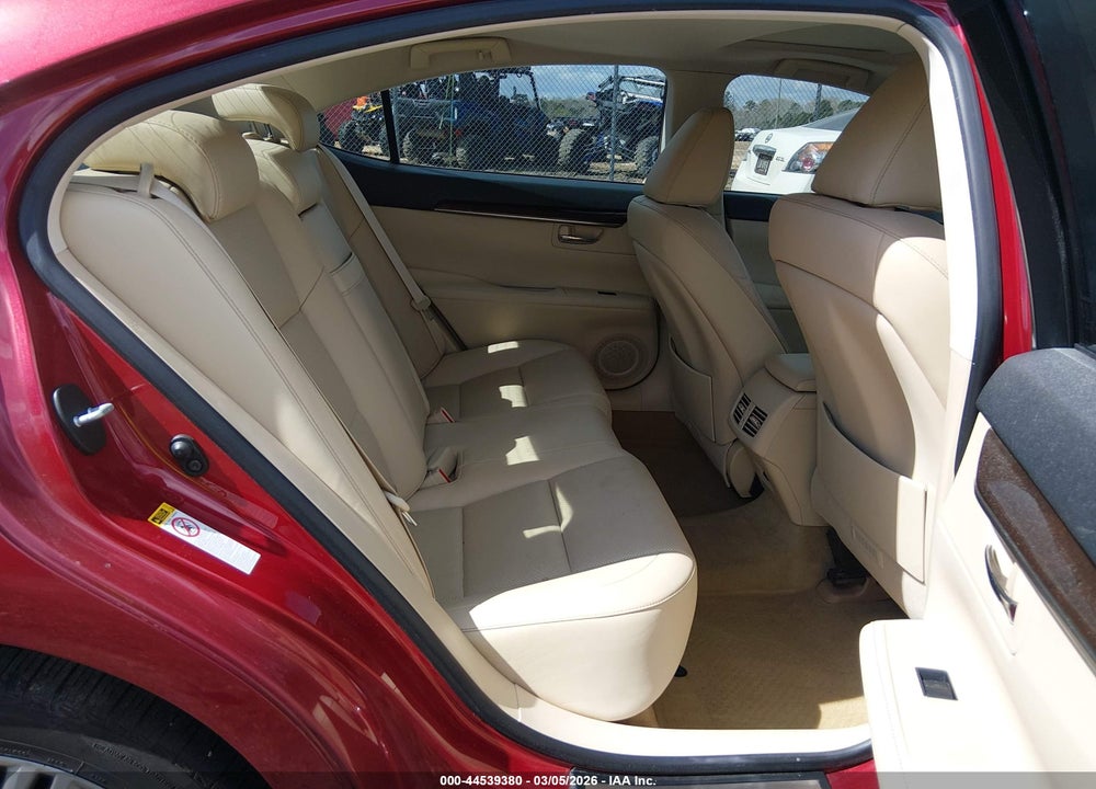 2015 LEXUS ES 350 VIN: JTHBK1GG8F2210692