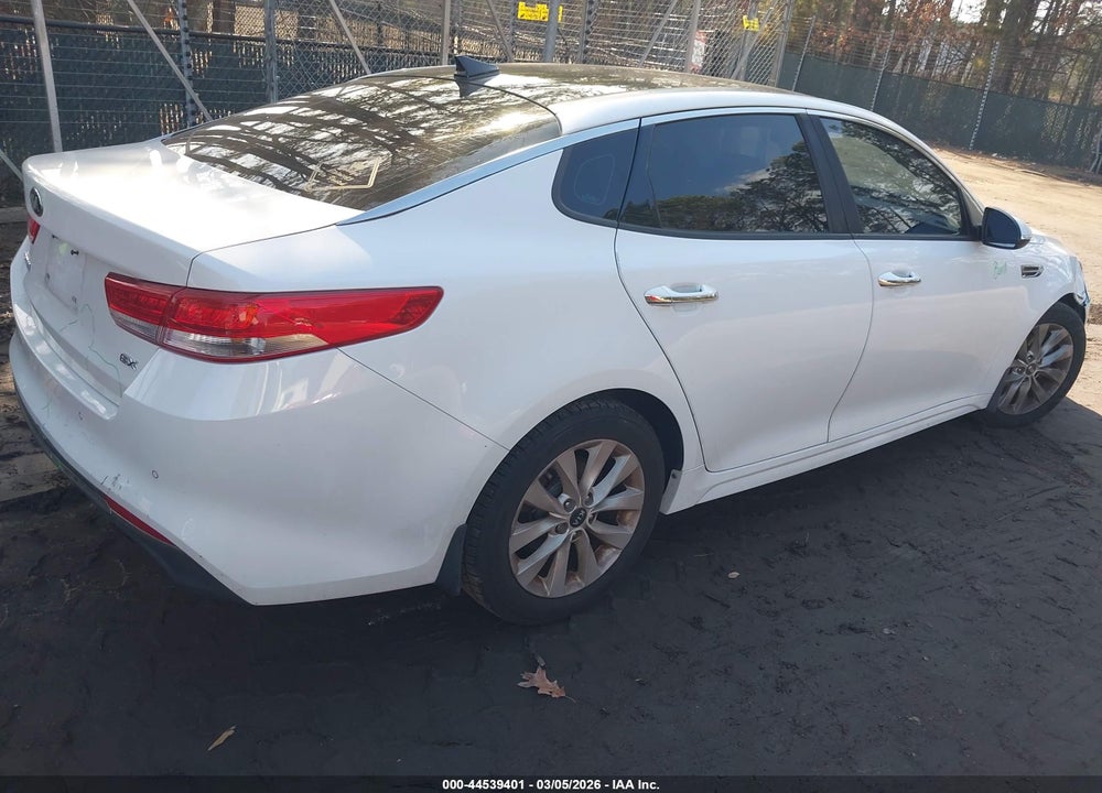 2016 KIA OPTIMA EX VIN: 5XXGU4L3XGG027652