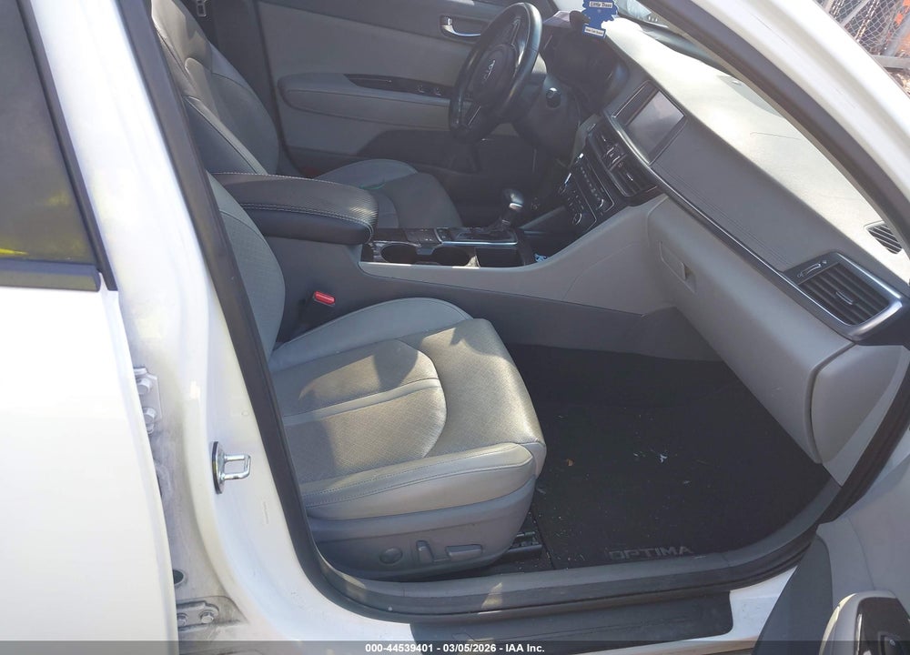 2016 KIA OPTIMA EX VIN: 5XXGU4L3XGG027652