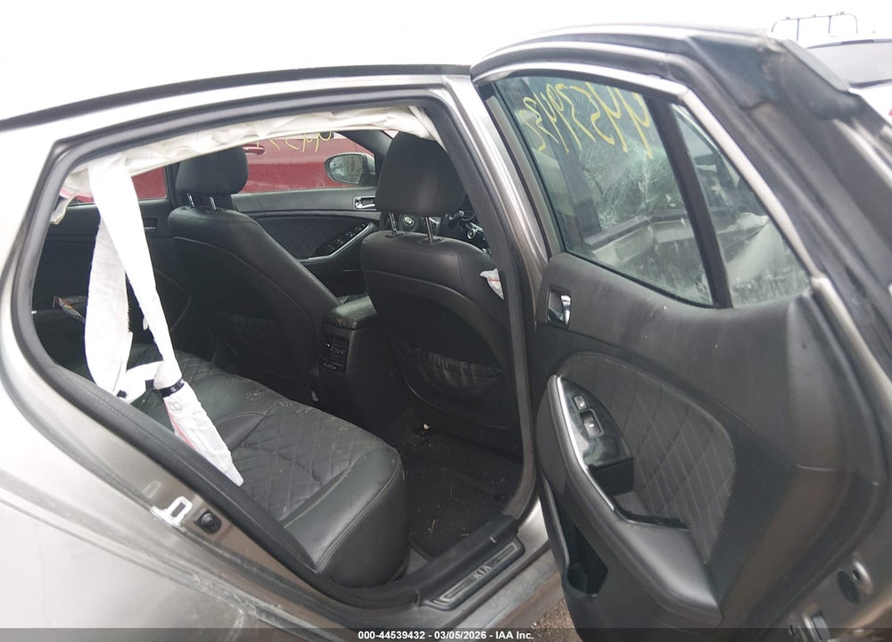 2015 KIA OPTIMA SXL TURBO VIN: 5XXGR4A60FG395495