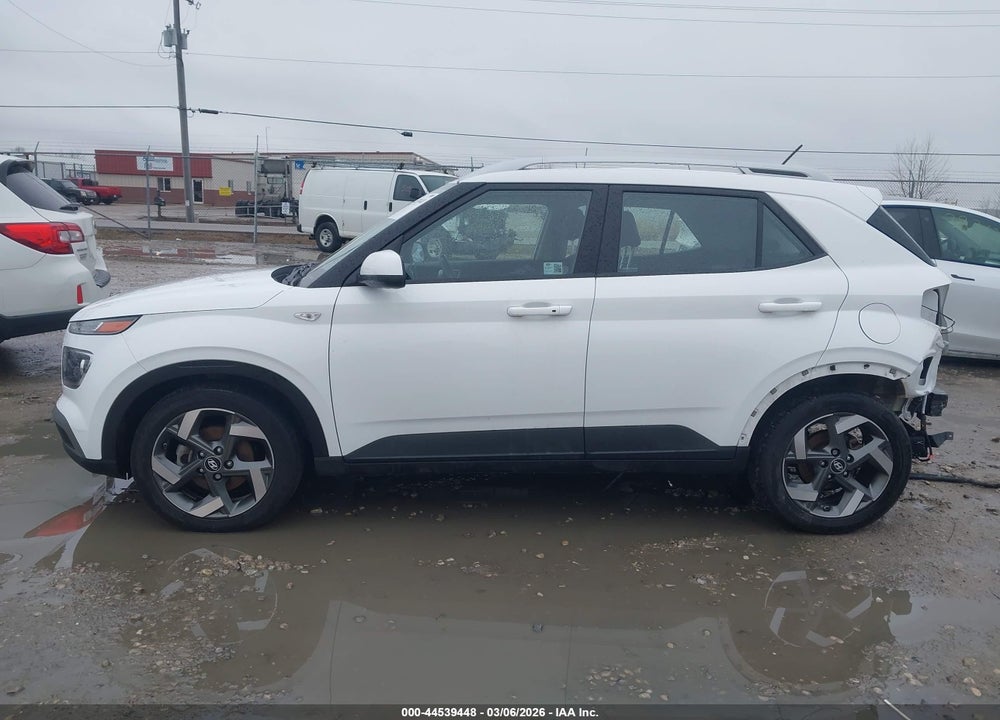 2024 HYUNDAI VENUE SEL VIN: KMHRC8A36RU307308