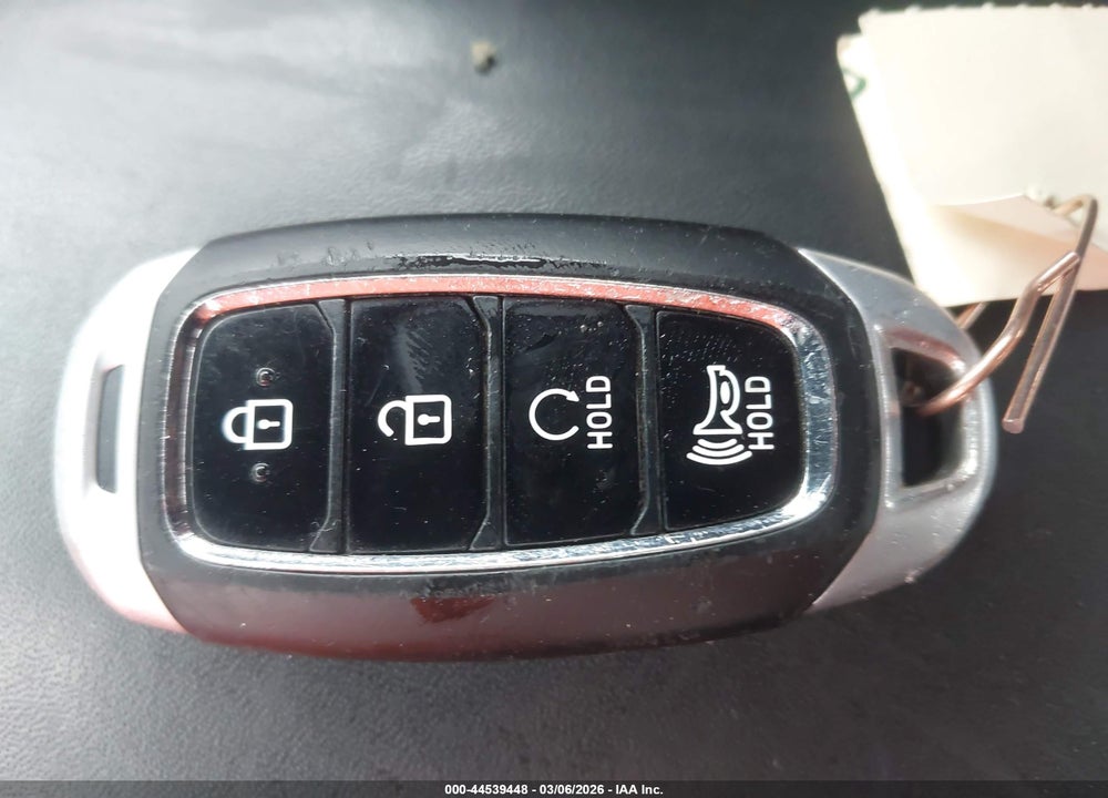 2024 HYUNDAI VENUE SEL VIN: KMHRC8A36RU307308