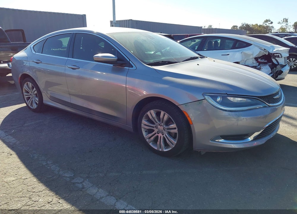 2015 CHRYSLER 200 LIMITED VIN: 1C3CCCABXFN642621