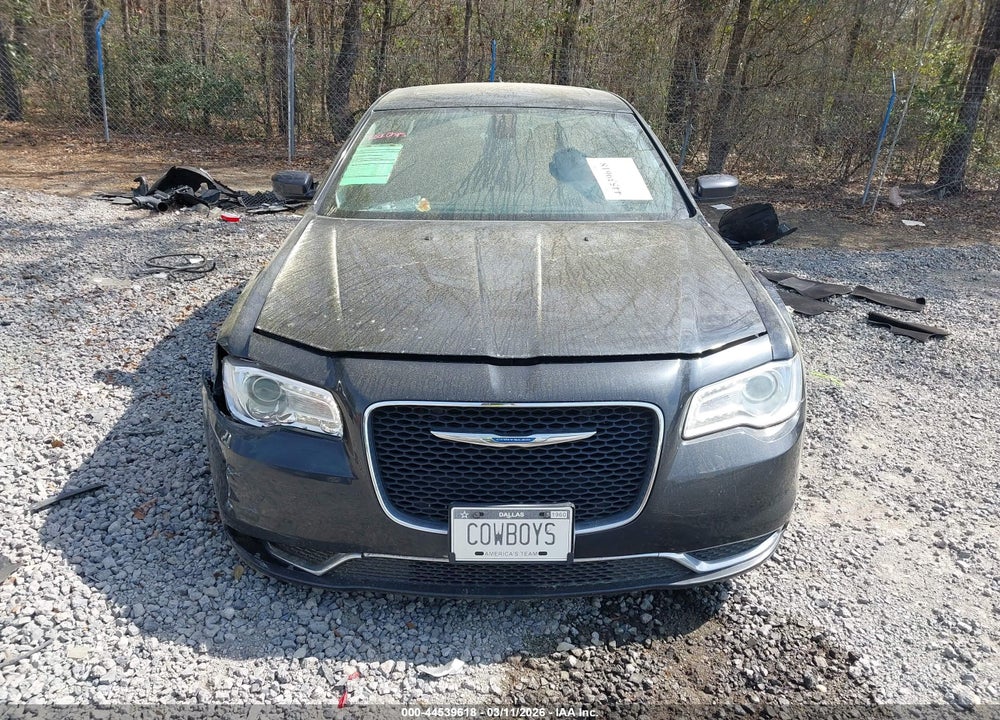 2018 CHRYSLER 300 TOURING L VIN: 2C3CCAAG6JH222825