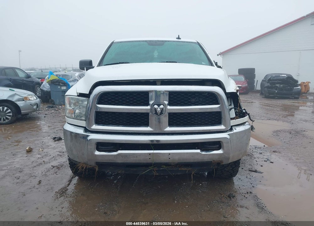 2018 RAM 2500 SLT  4X4 6'4 BOX VIN: 3C6UR5DLXJG314106
