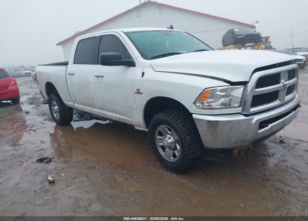 2018 RAM 2500 SLT  4X4 6'4 BOX VIN: 3C6UR5DLXJG314106