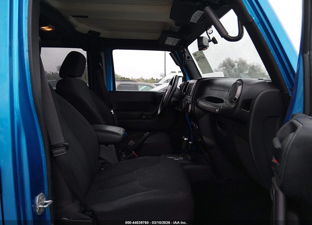 2015 JEEP WRANGLER UNLIMITED SPORT VIN: 1C4BJWDG3FL502718