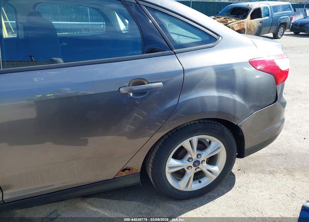 2014 FORD FOCUS SE VIN: 1FADP3F2XEL428208