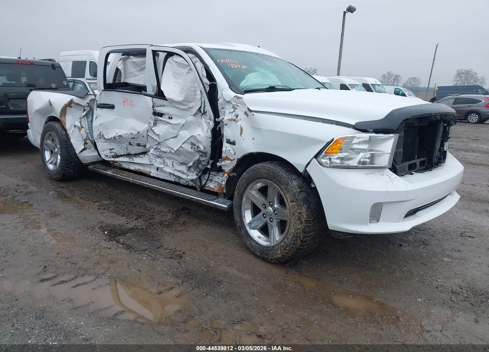 2015 RAM 1500 EXPRESS VIN: 1C6RR7KT9FS731494