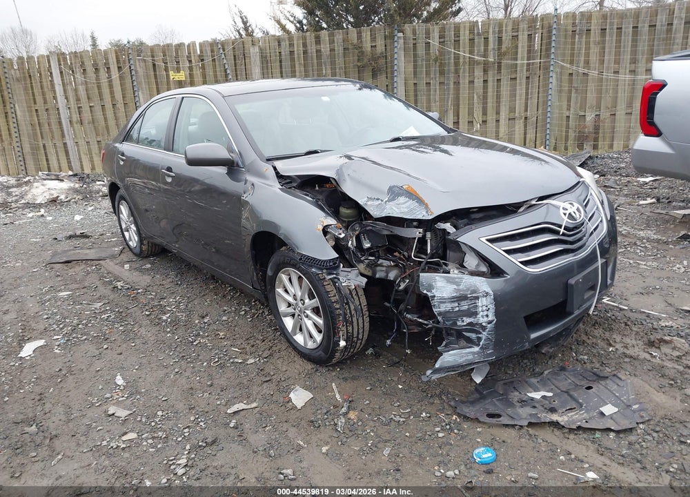 2011 TOYOTA CAMRY XLE VIN: 4T1BF3EK0BU230745