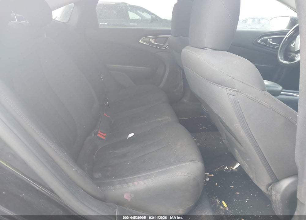 2016 CHRYSLER 200 LIMITED VIN: 1C3CCCAB5GN158065