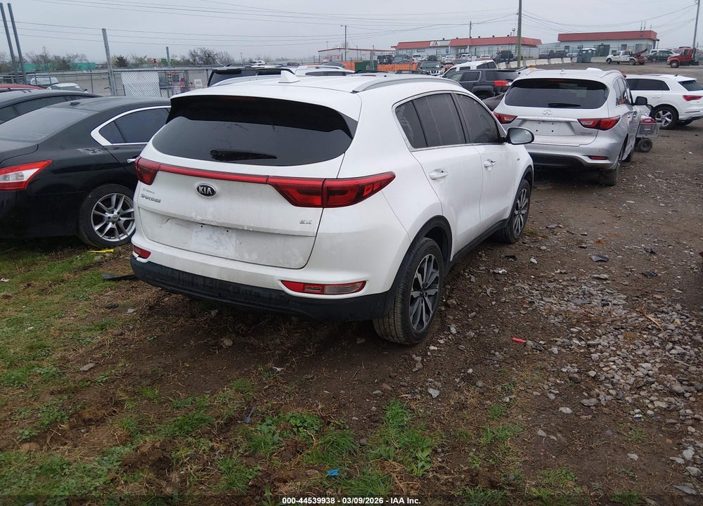 2017 KIA SPORTAGE EX VIN: KNDPNCAC7H7182499