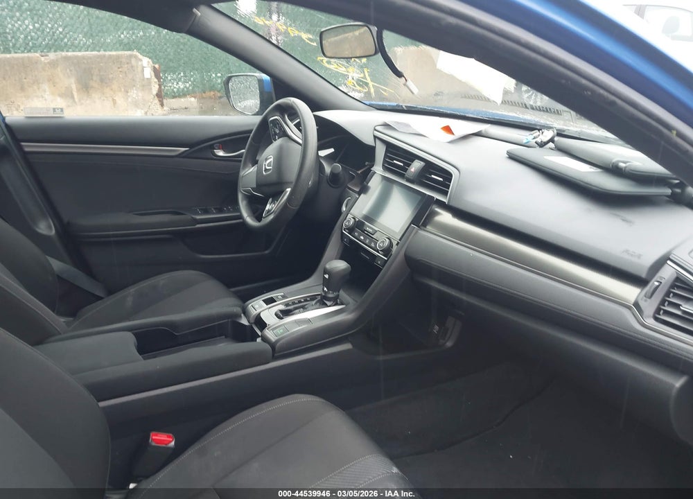 2018 HONDA CIVIC HATCHBACK EX VIN: SHHFK7H51JU225851